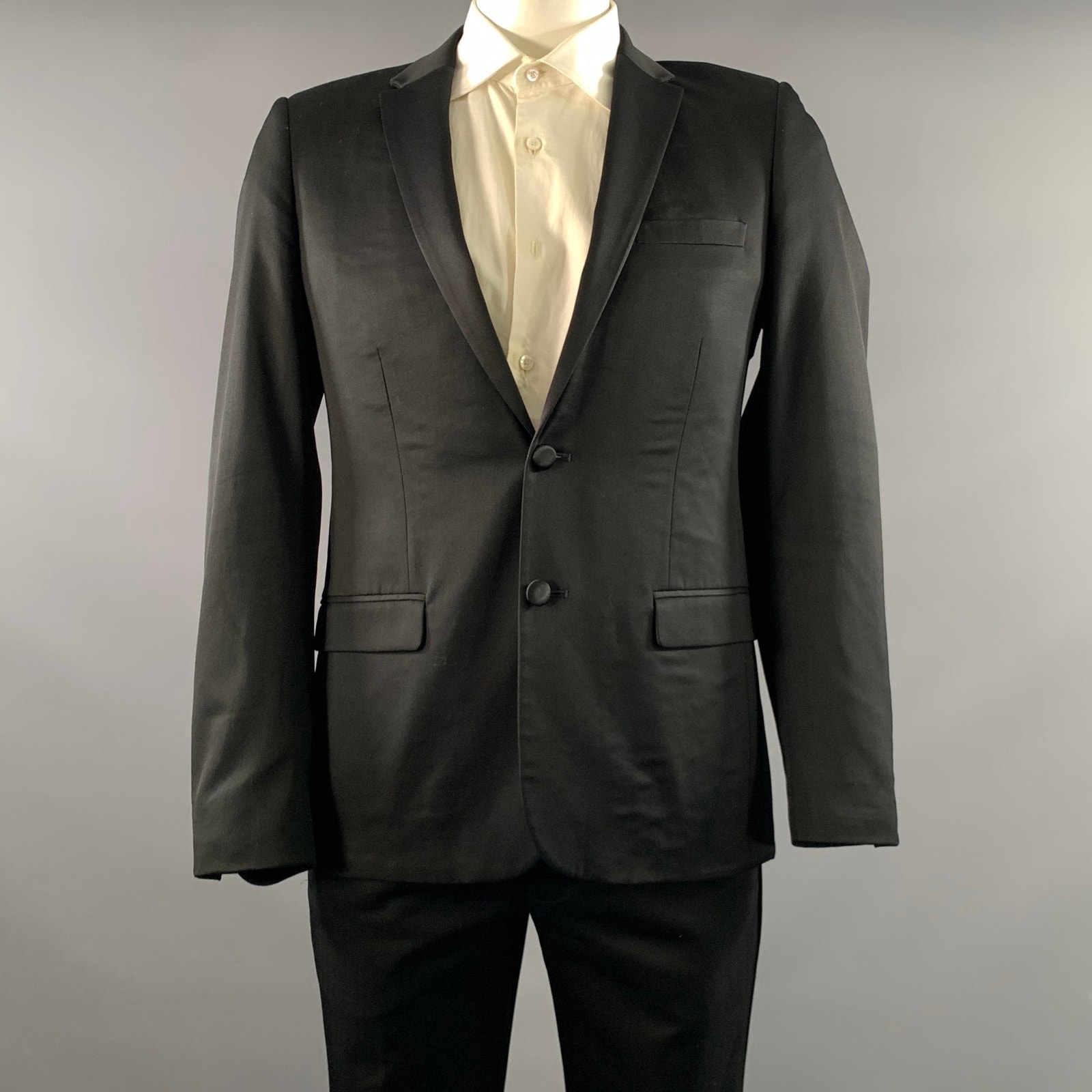 Sandro Chest Size 42 Black Solid Wool Polyestar Cashmere Notch Lapel 34 Tuxedo